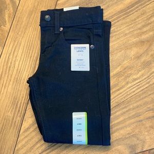 NWT size 6 skinny boys.  Black